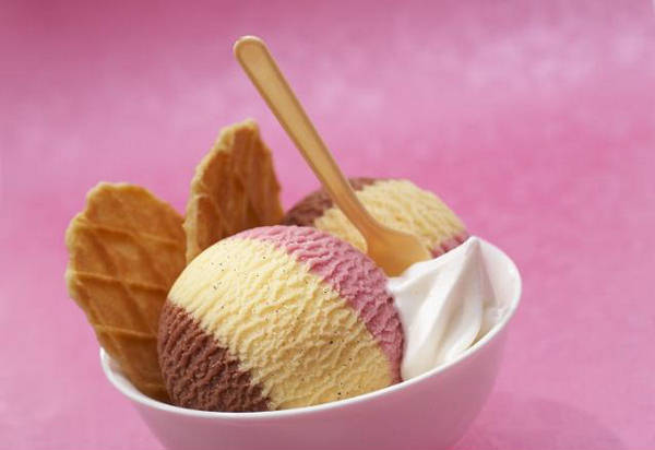 600full-neapolitan-ice-cream.jpg